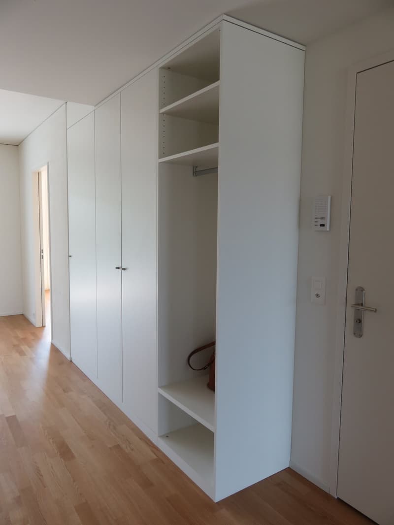 Schöne 3.5-Zimmer-Wohnung mit zwei Balkonen in familiärer Umgebung (4)