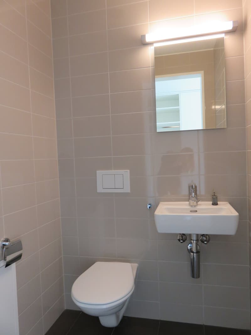 Schöne 3.5-Zimmer-Wohnung mit zwei Balkonen in familiärer Umgebung (9)