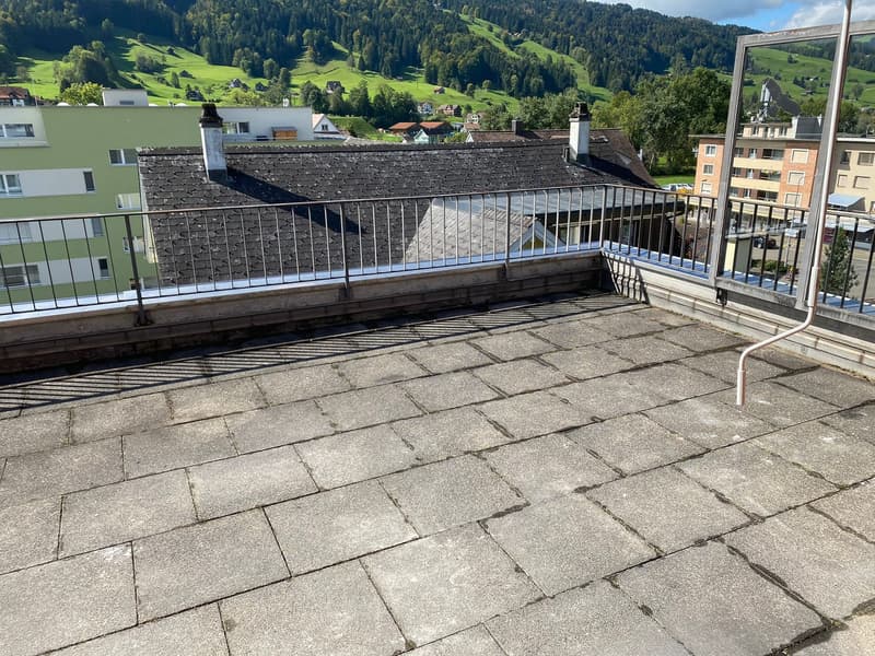 Gemütliche 2.5-Zimmer-Wohnung mit Balkon in Ebnat-Kappel! (4)
