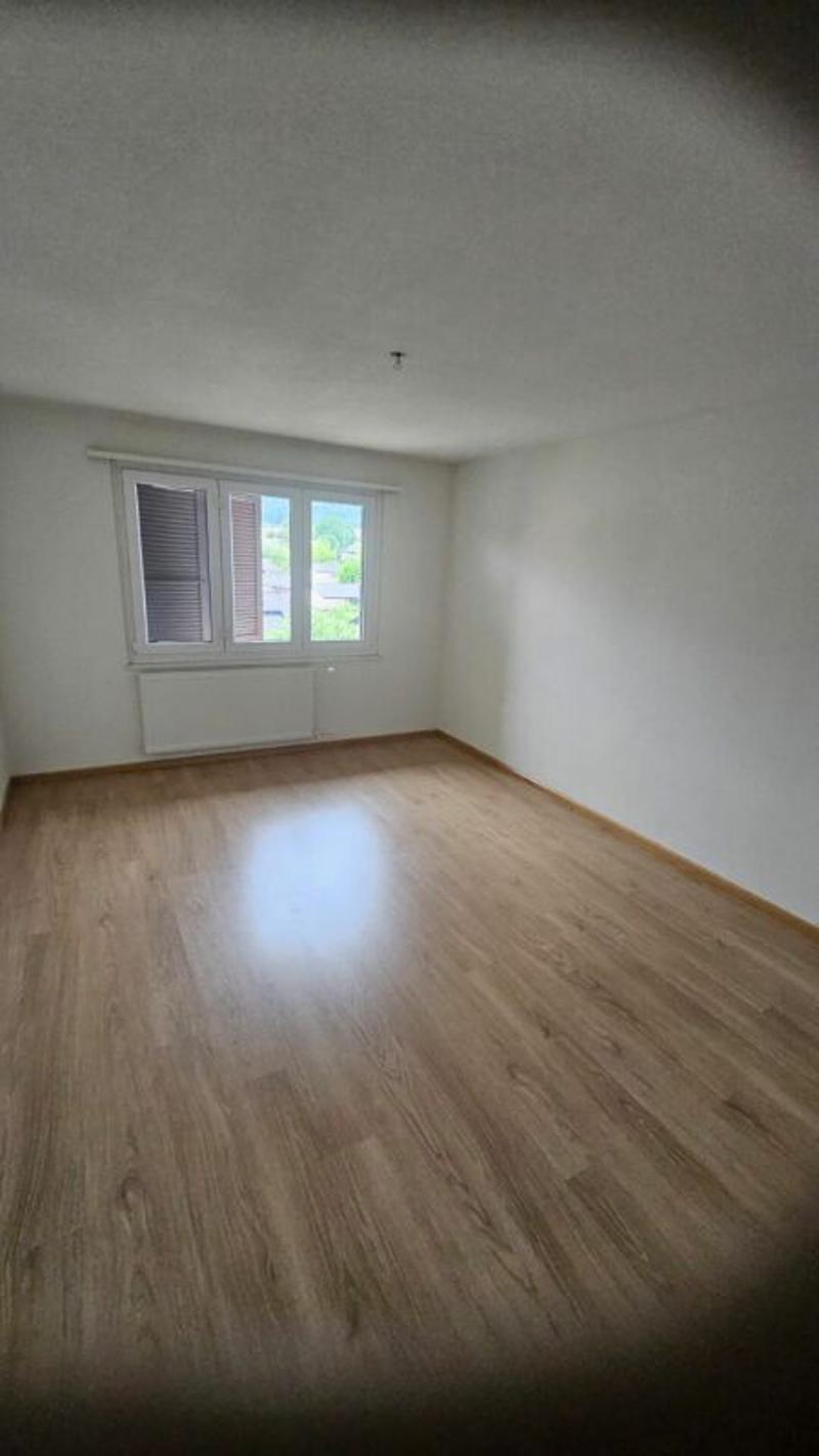 Geräumige Familienwohnung in Delémont (5)