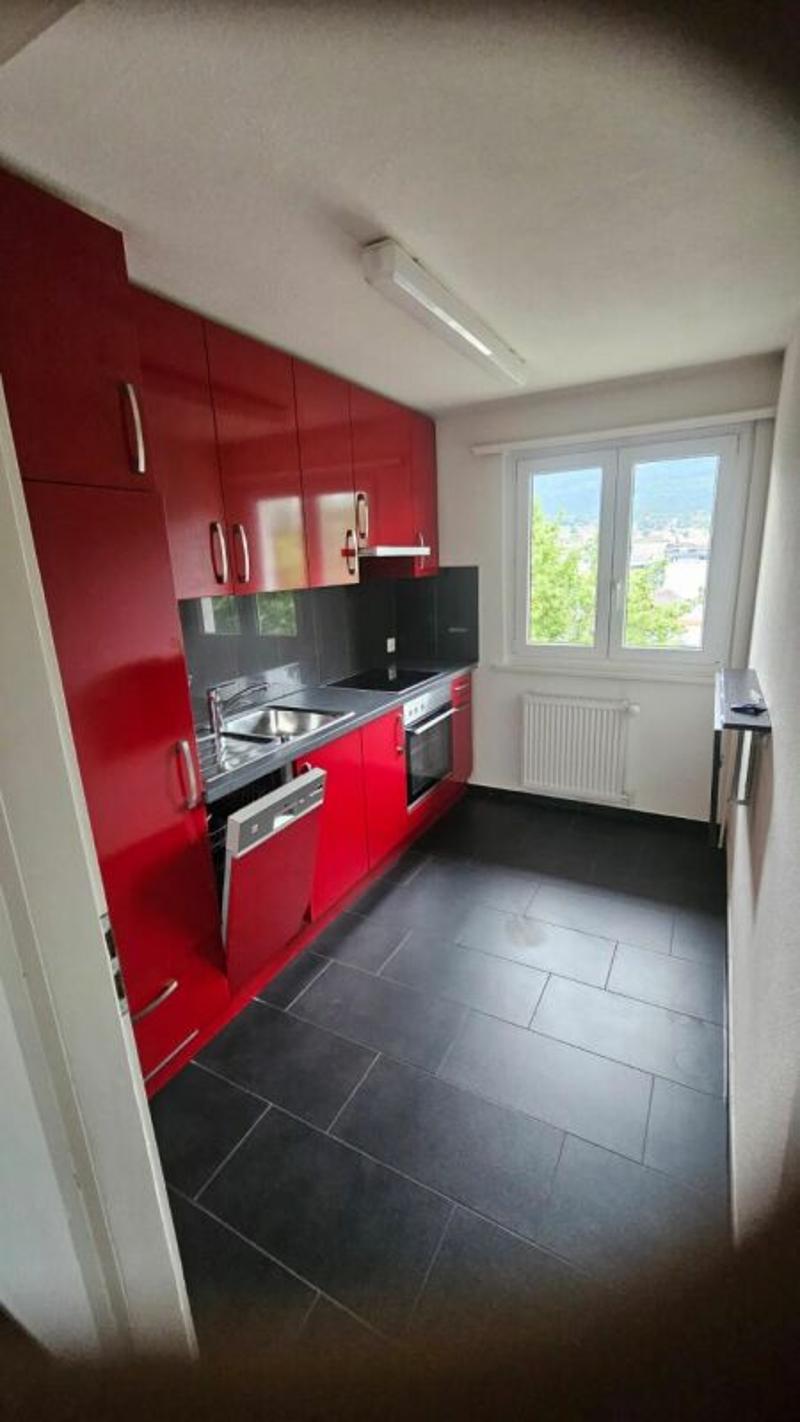 Geräumige Familienwohnung in Delémont (1)