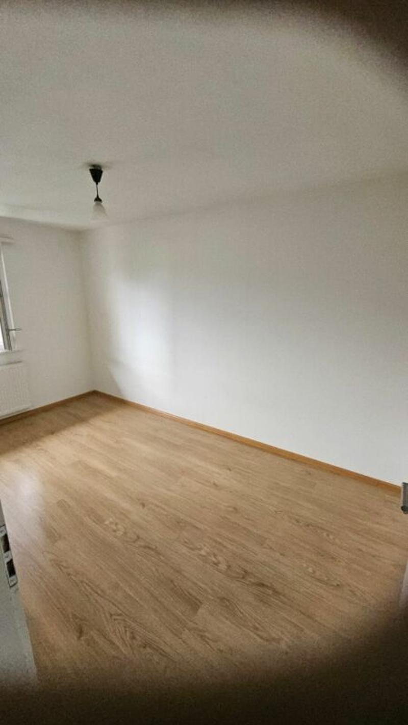 Geräumige Familienwohnung in Delémont (3)