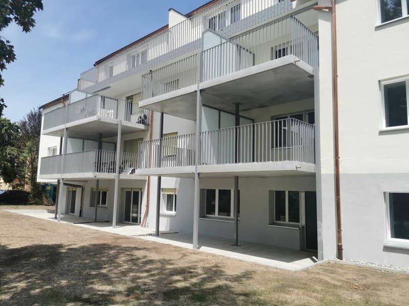 neu renovierte 1.5 ZWG mit privatem Eingang (1)
