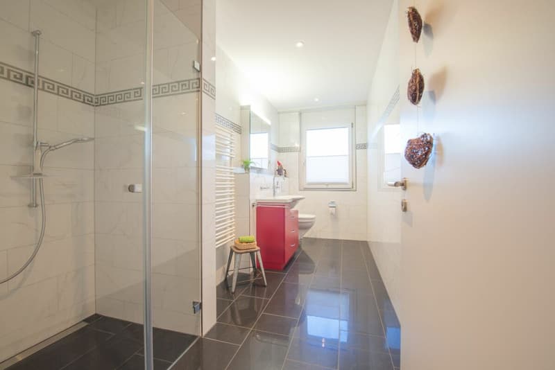 Modern 4.5-room apartment with large balcony - just a few steps from the train station (13)