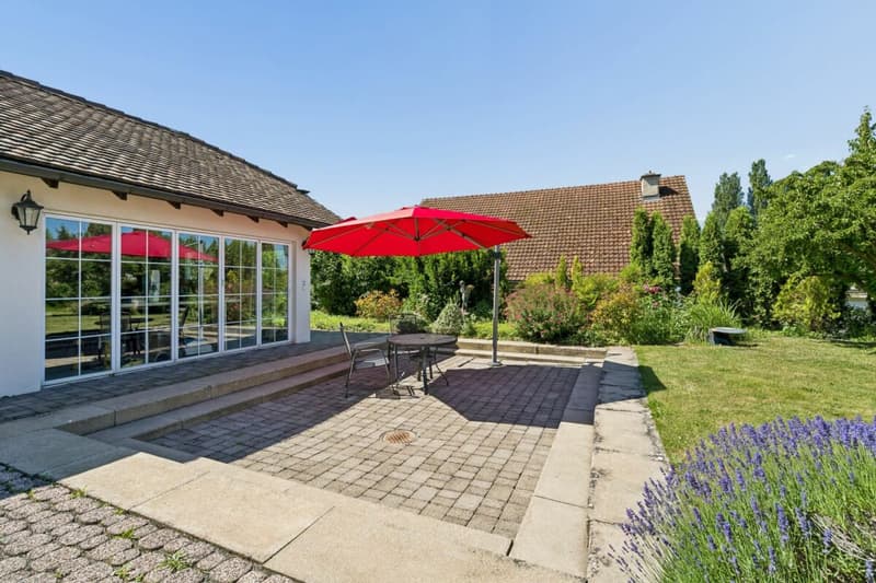 Charmantes Einfamilienhaus in Rheinnähe - mit grossem Garten und Werkstatt (4)