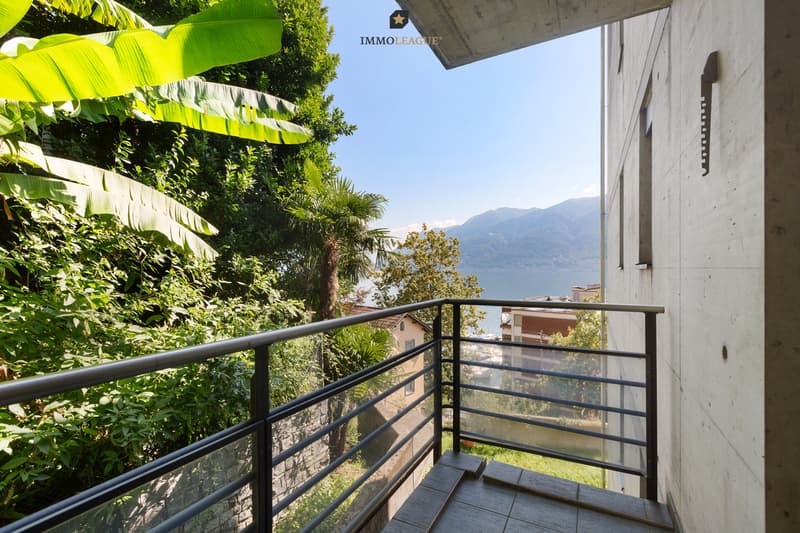 Das Schlafzimmer verfügt über einen weiteren Balkon - mit Seesicht.
