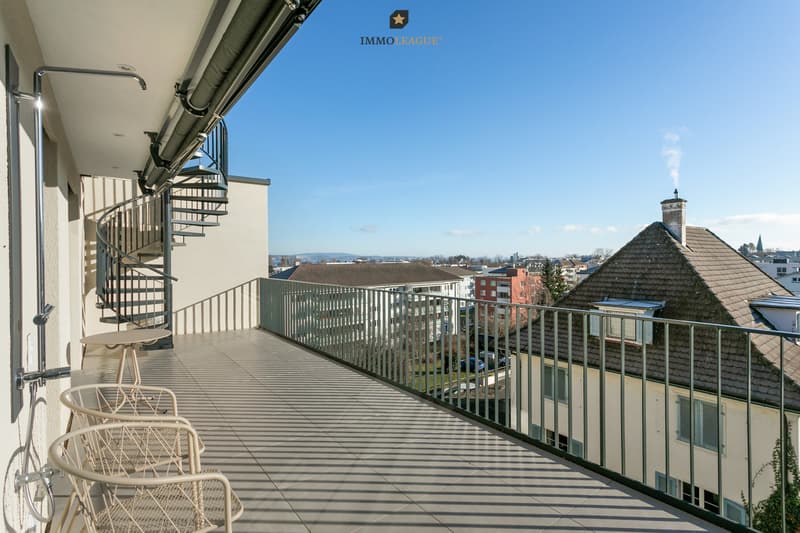 Vom ersten Sonnenstrahl bis zum letzten Abendlicht: Ost- und Westterrassen schenken zu jeder Tageszeit ein Platz an der Sonne.