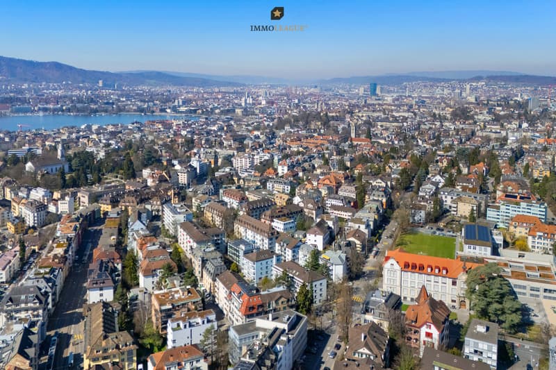 Die Lage vereint urbane Nähe mit hoher Lebensqualität.