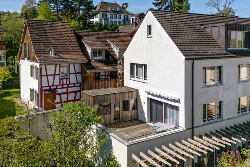 Ein früheres Fischerhaus, umfassend erneuert und heute eine echte Rarität: historische Substanz trifft auf zeitgemässen Wohnkomfort.
