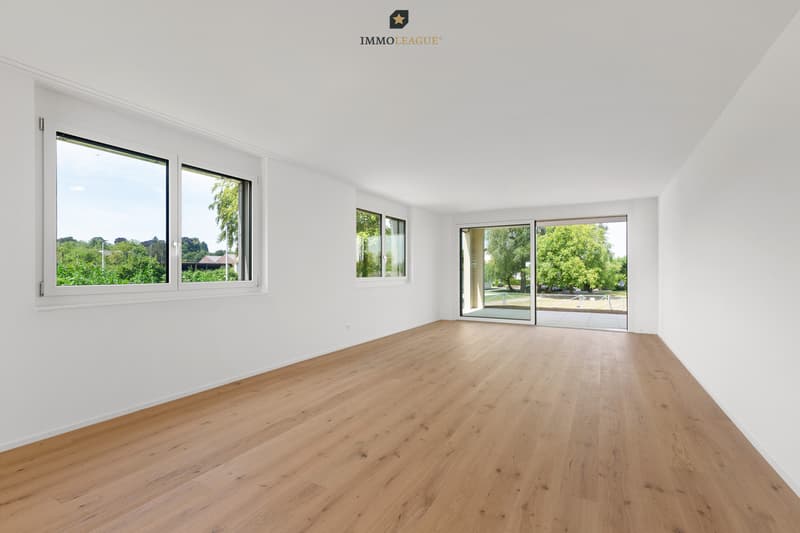 Ihr Zuhause am Bodensee, wohnen mit Klasse & Stil in nahezu erster Seereihe.