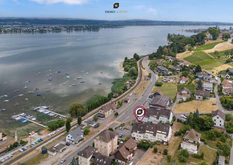 Ein Zuhause für Menschen mit hohen Ansprüchen, die grosszügiges Wohnen, hochwertige Ausstattung und die unmittelbare Nähe zum See zu schätzen wissen. Hier verbinden sich Erholung, Natur und exklu