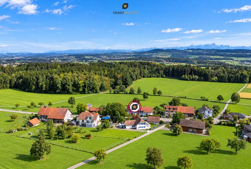 Eine Besonderheit mit viel Umschwung, Privatsphäre und zahlreichen Möglichkeiten - an idyllischer Lage für Sie und Ihr ganz persönliches Traumbleben.