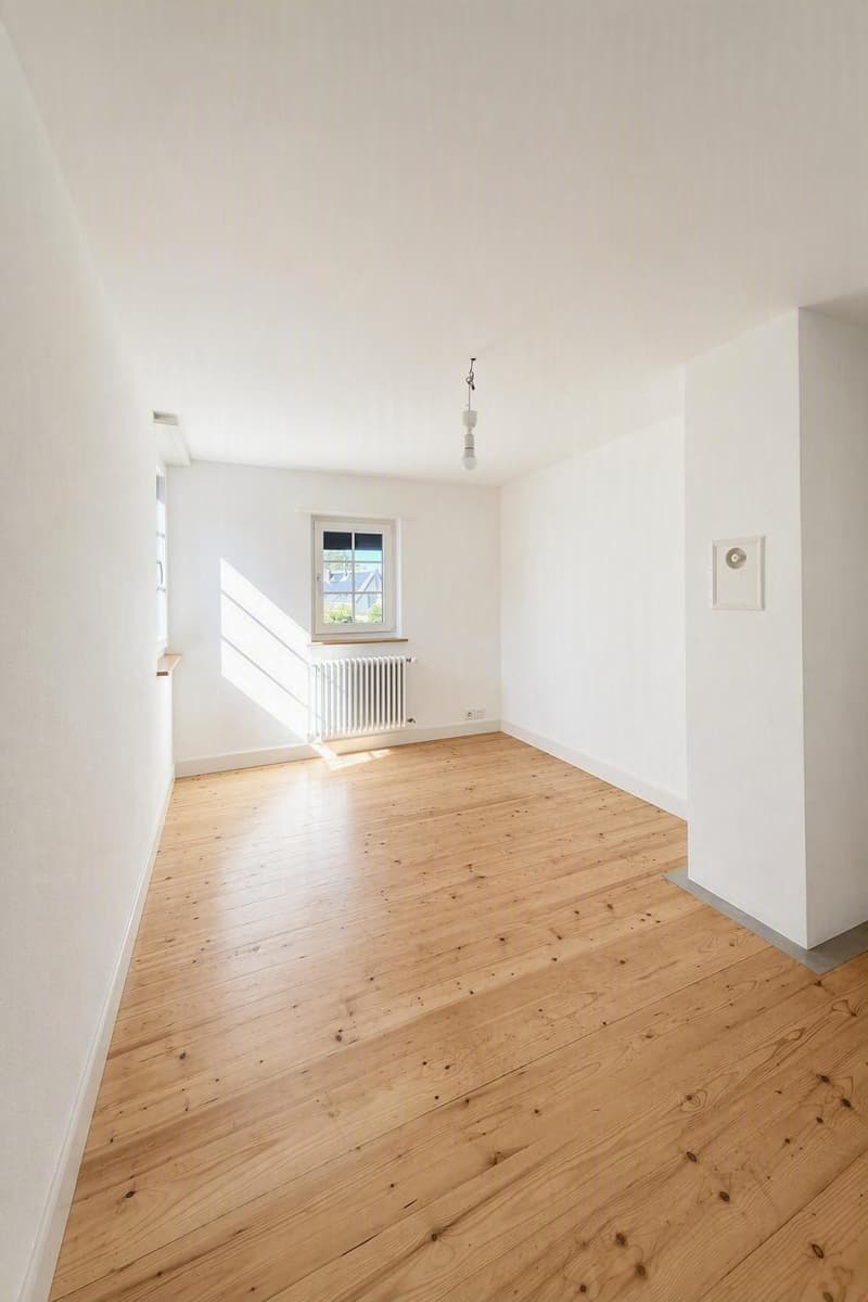 Charmanter 4.5-Zimmer-Hausteil mit grossem Garten (5)