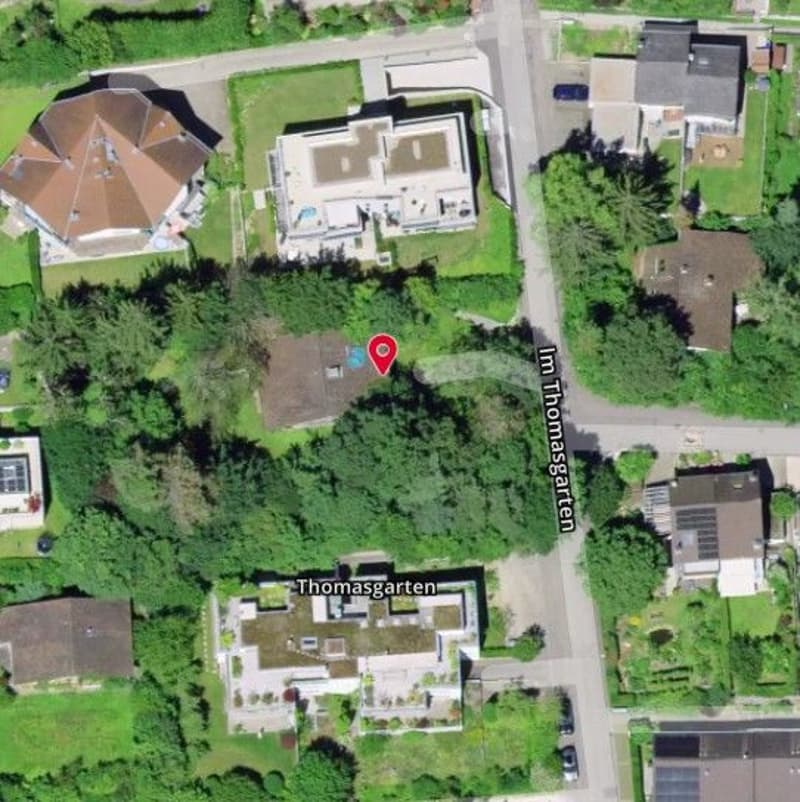 *Casa unifamiliare con riserva di terreno edificabile* (3)