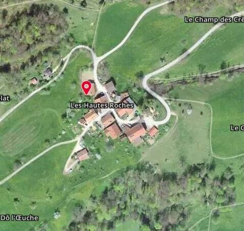 *Old farm with living area* (4)