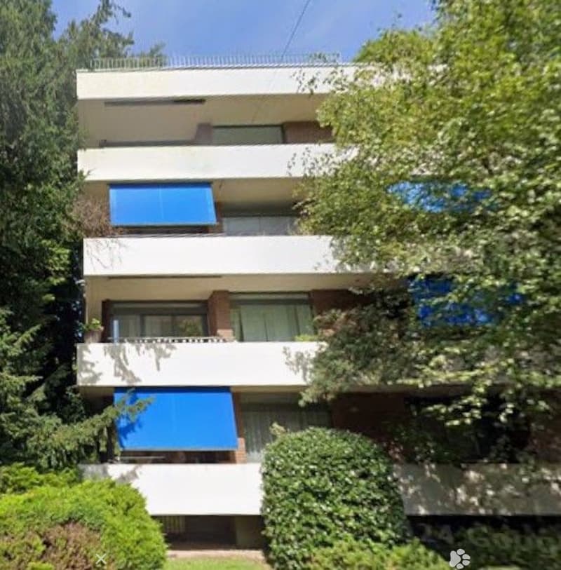 *Dachgeschoss von 3,5 Zimmern* (2)