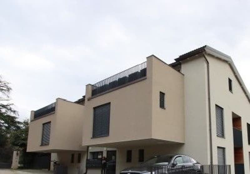 *Apartment with parking space* (1)