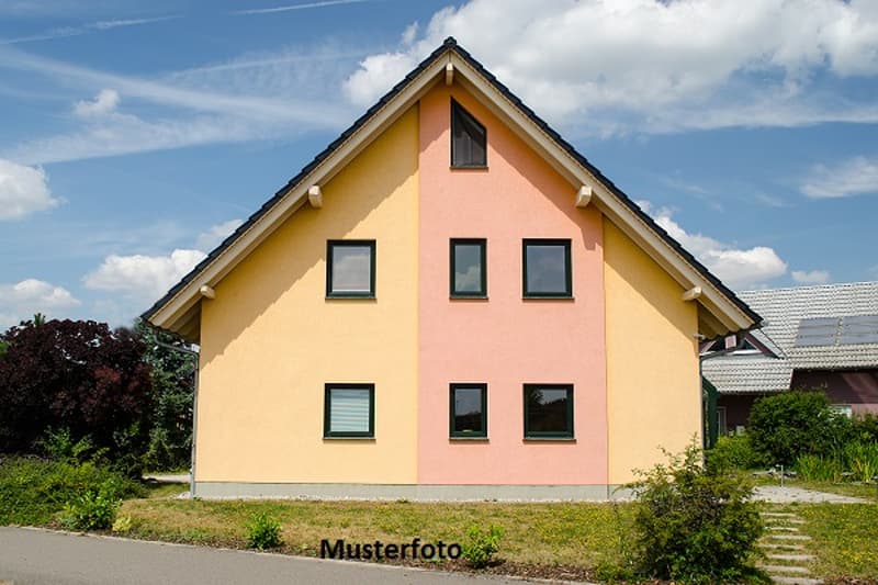 *House with annex* (1)