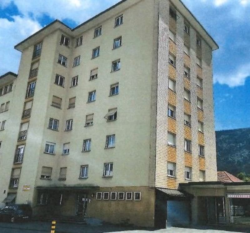 *Bâtiment mixte* (4)