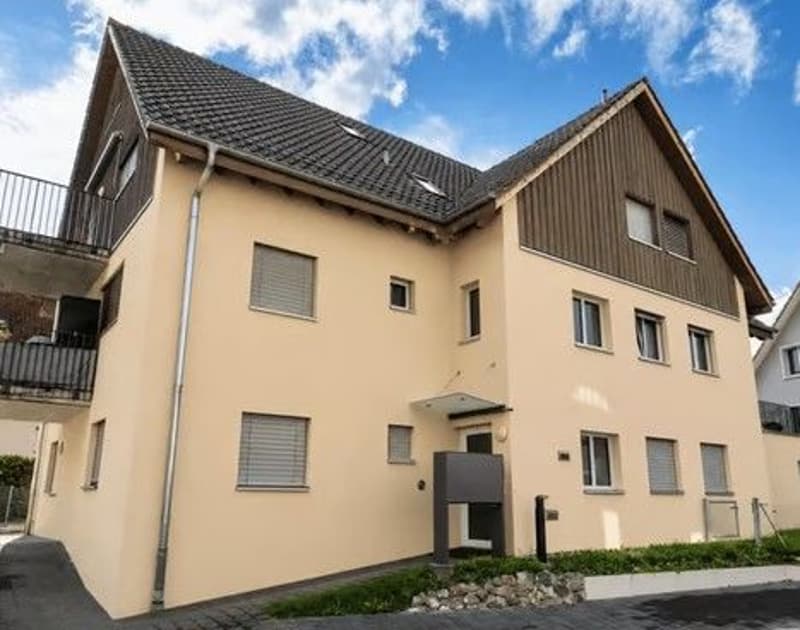 *3,5-Zimmer-Wohnung mit Balkon* (1)
