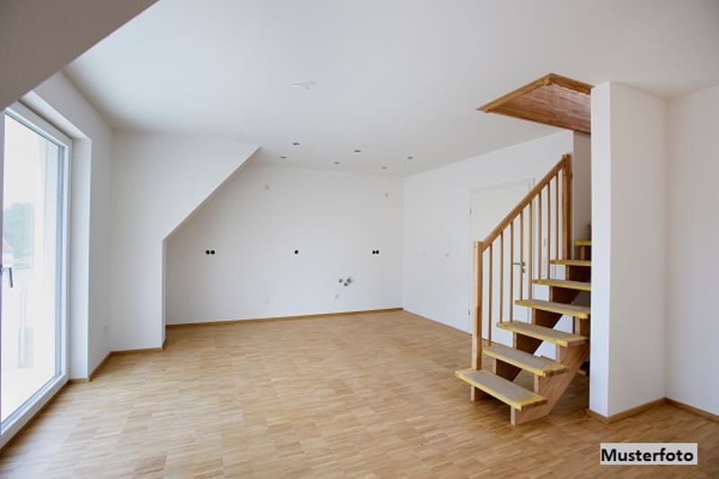 *Garden Maisonette Apartment* (1)