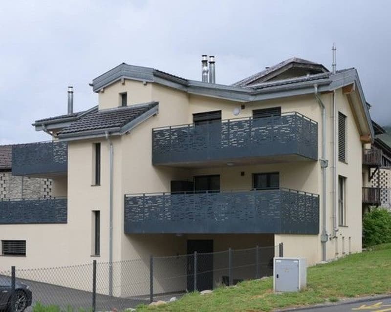 Apartment with Terrace (1)
