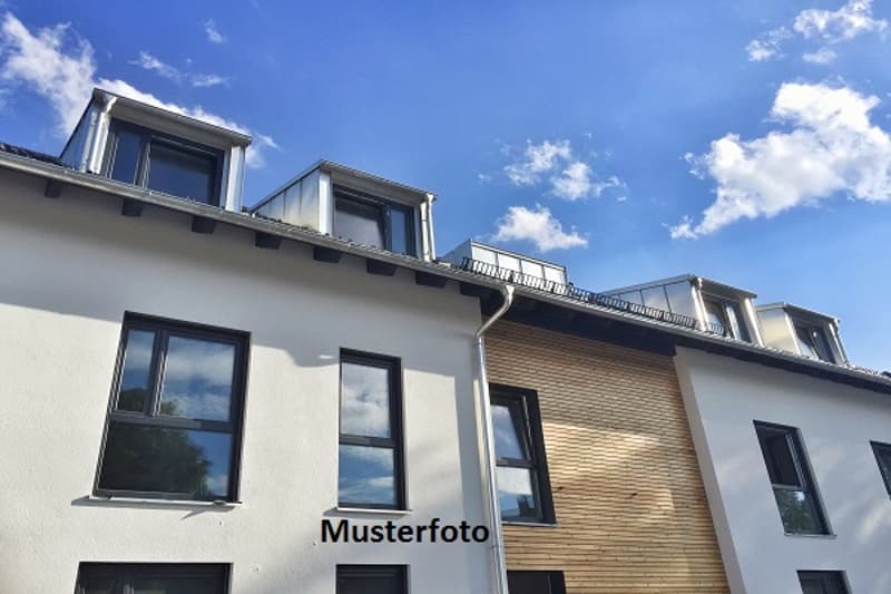 *Reihen-Einfamilienhaus* (1)