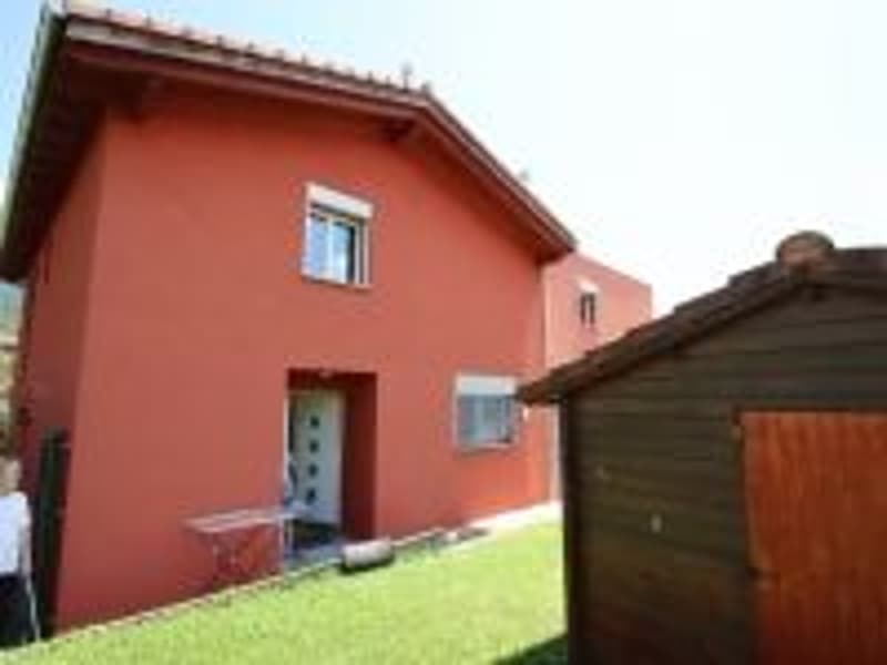 *Casa bifamiliare* (1)