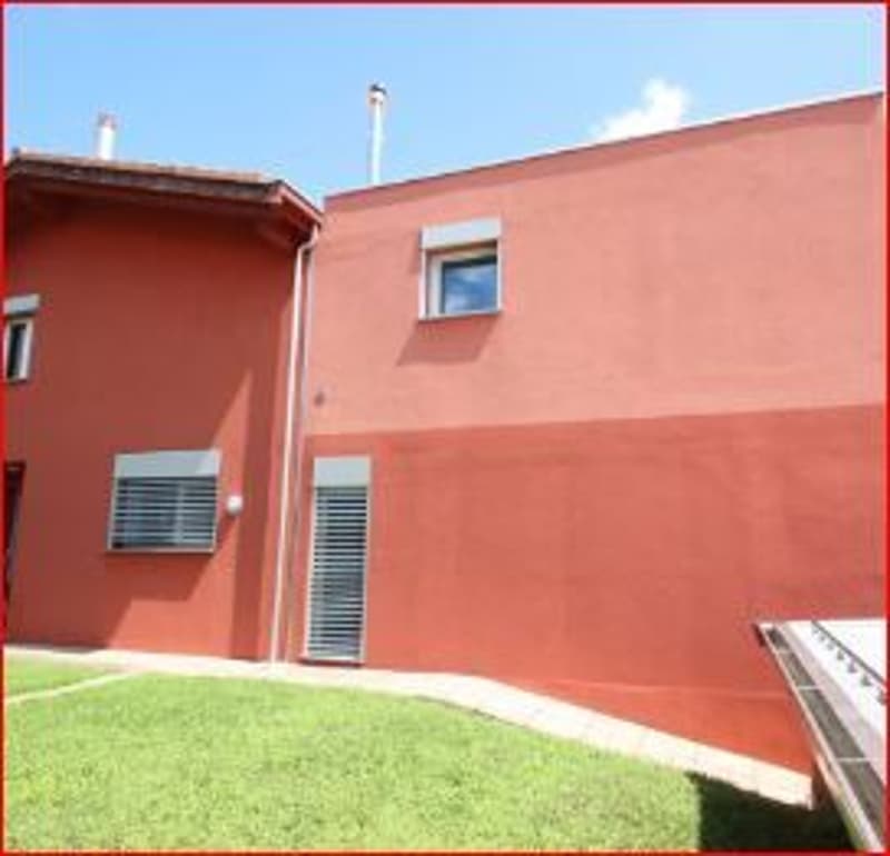 *Casa bifamiliare* (3)