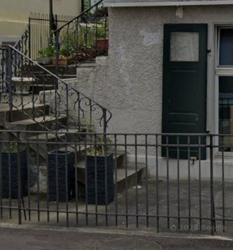 *Gewerbeobjekt mit Wohnung und Einzelzimmern* (7)