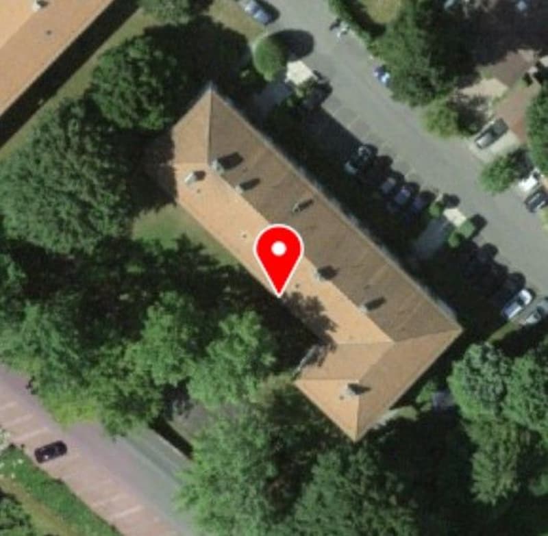 *Appartement loué au deuxième étage* (1)