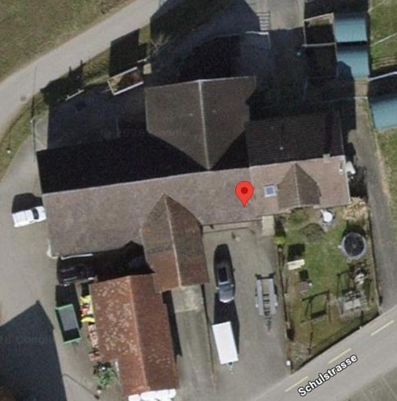 *Bauernhaus mit landwirtschaftl. Parzellen* (2)