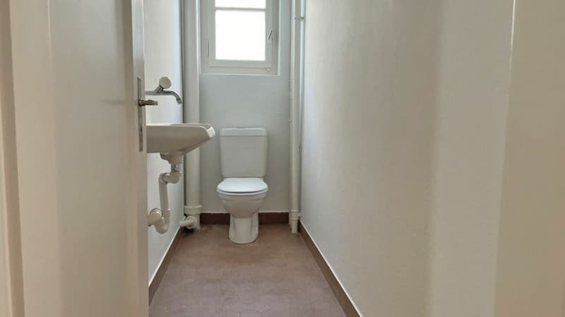 Appartement 4 pièces à la limite de la vieille ville près du Rhin (RDC gauche) (10)