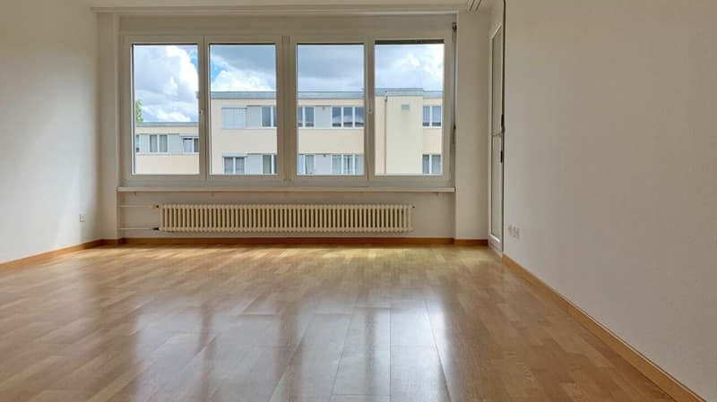 4.5 Zimmerwohnung auf der Breite (1. OG rechts) (5)