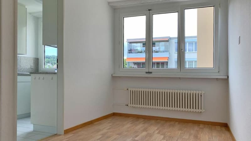 4.5 Zimmerwohnung auf der Breite (1. OG rechts) (4)
