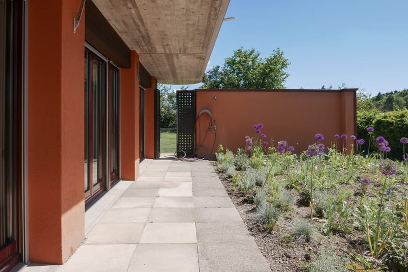 Grosszügige 5.5-Zimmer-Gartenwohnung mit 132 m², sonnigem Garten an ruhiger Lage in Effretikon (1)