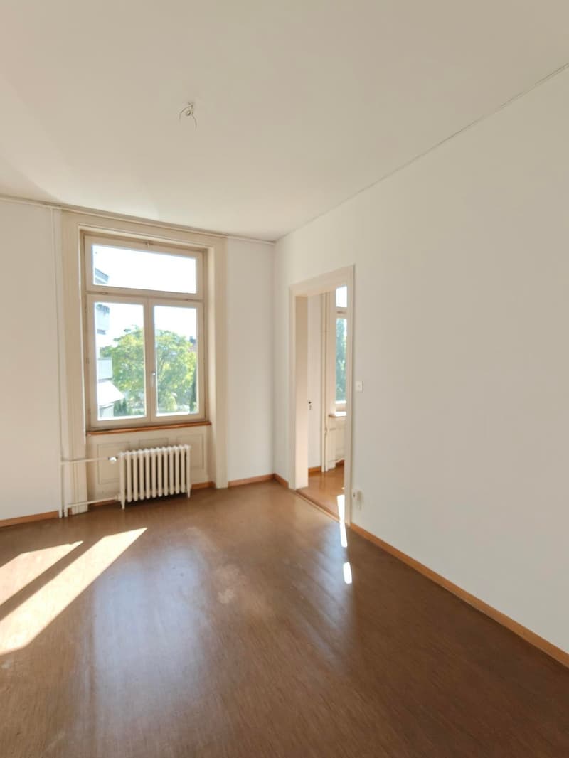 Geräumige 7.5-Zimmer-Wohnung befristet für 24 Monate (8)