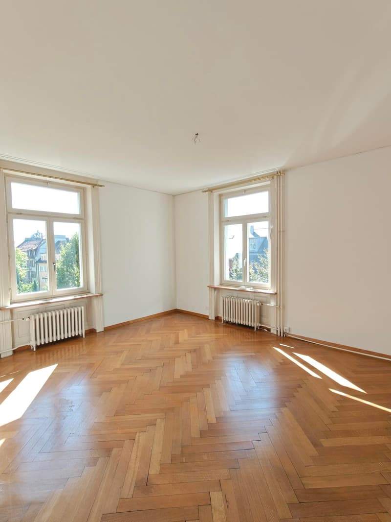 Geräumige 7.5-Zimmer-Wohnung befristet für 24 Monate (4)