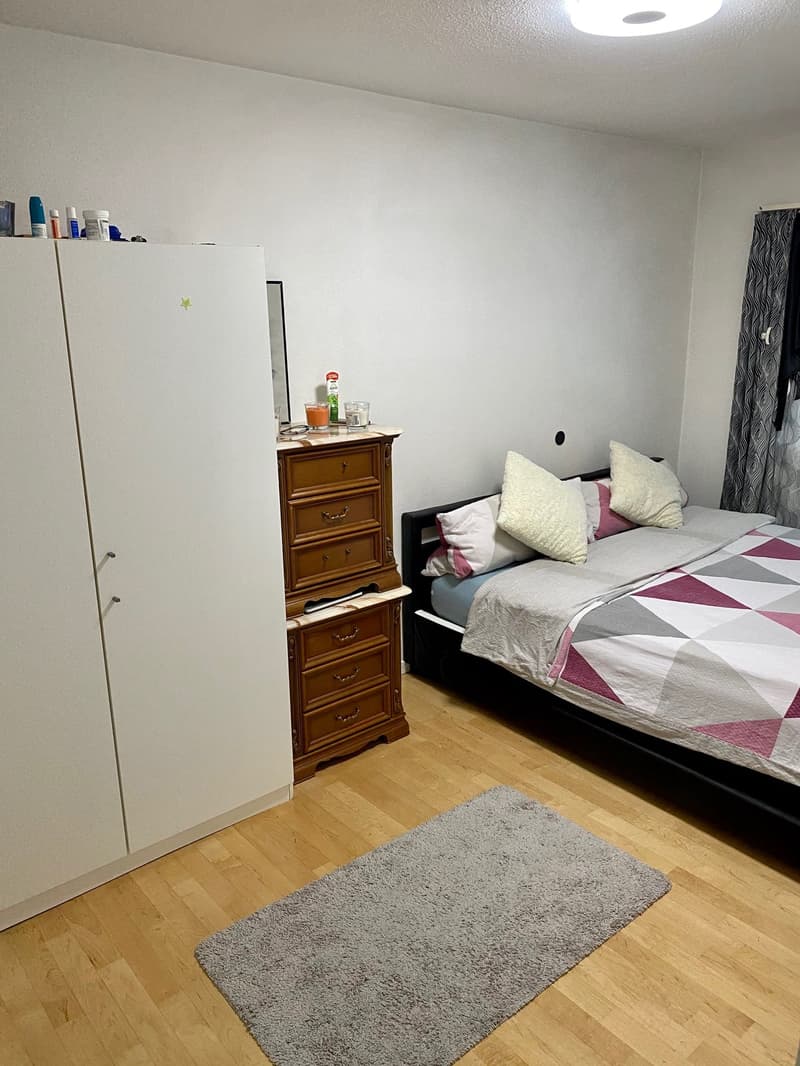 Tolle Wohnung mit eigenem Sitzplatz (7)