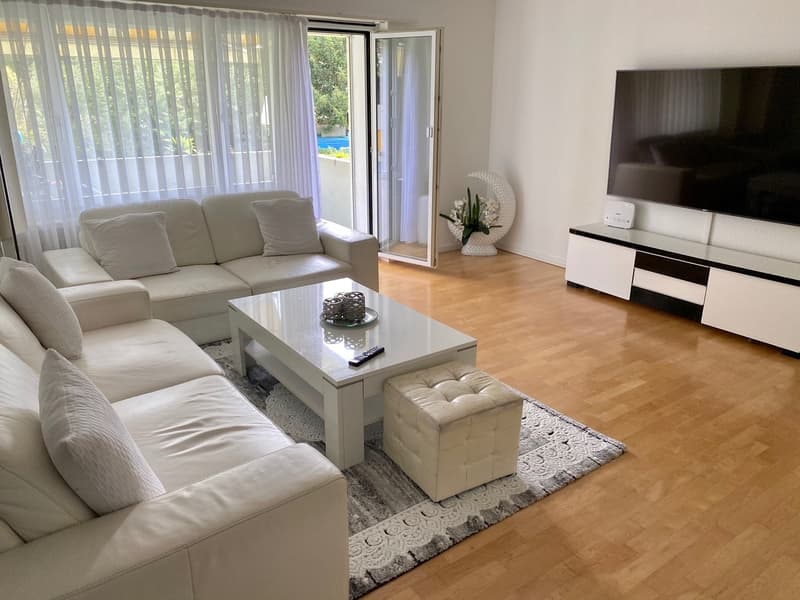 Tolle Wohnung mit eigenem Sitzplatz (2)