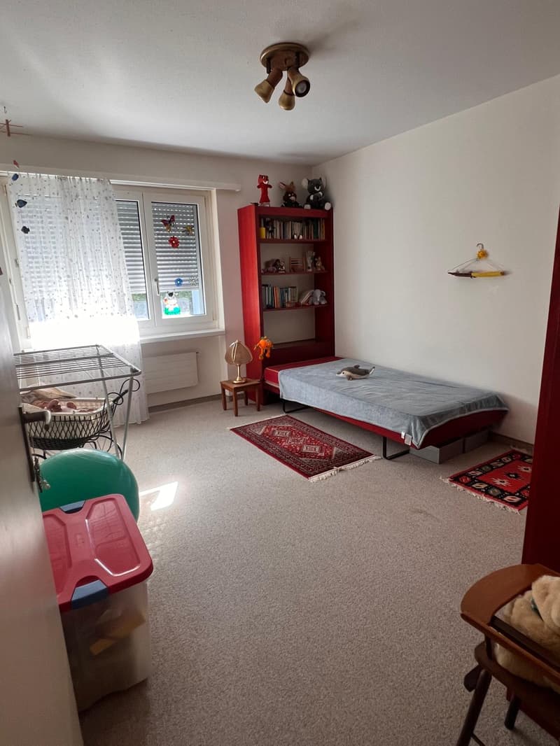 Schöne 3.5-Zimmerwohnung mit Balkon (4)