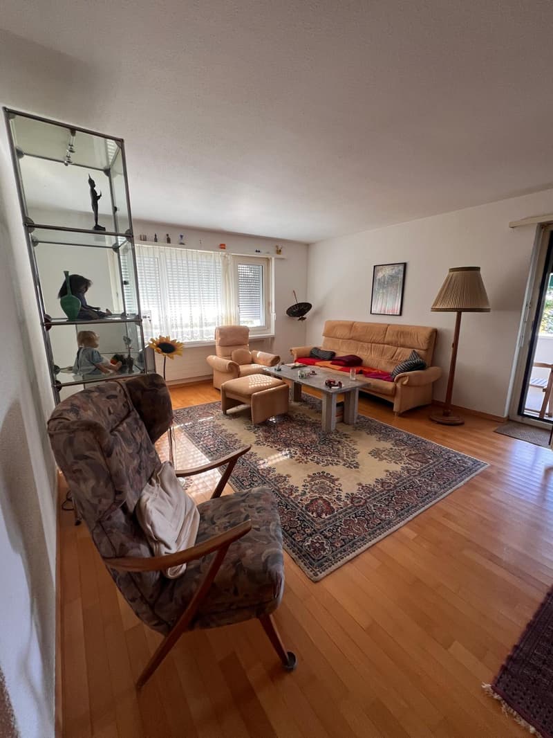 Schöne 3.5-Zimmerwohnung mit Balkon (1)