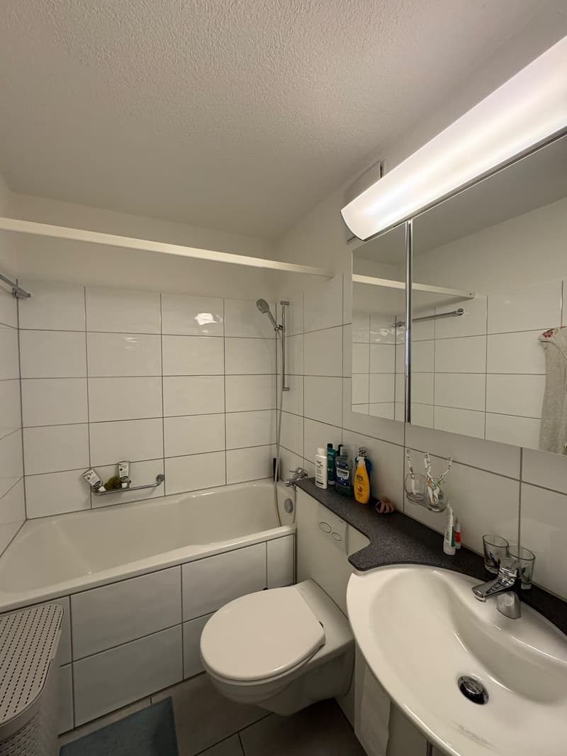 Badezimmer mit Badewanne