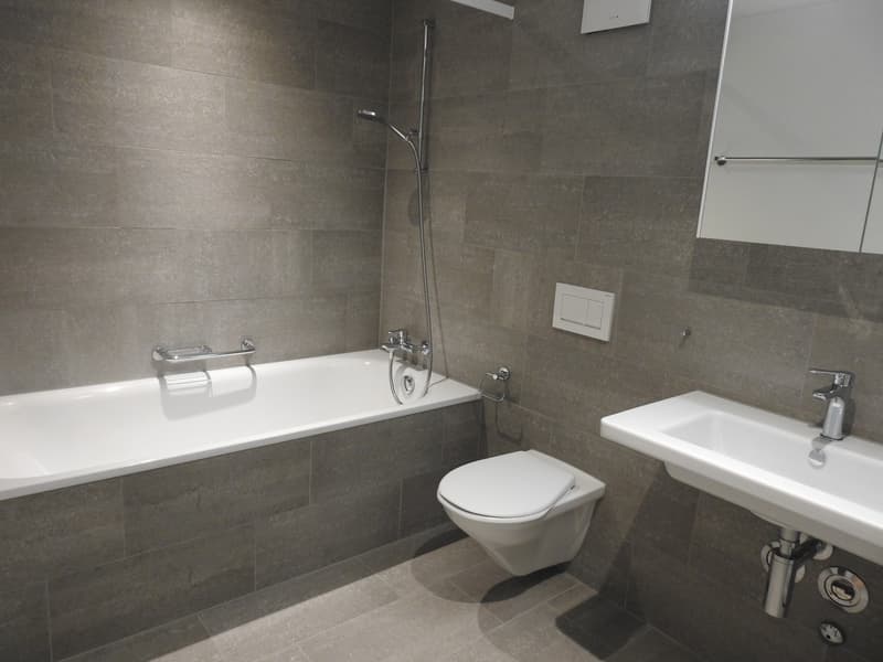 Bad mit Badewanne