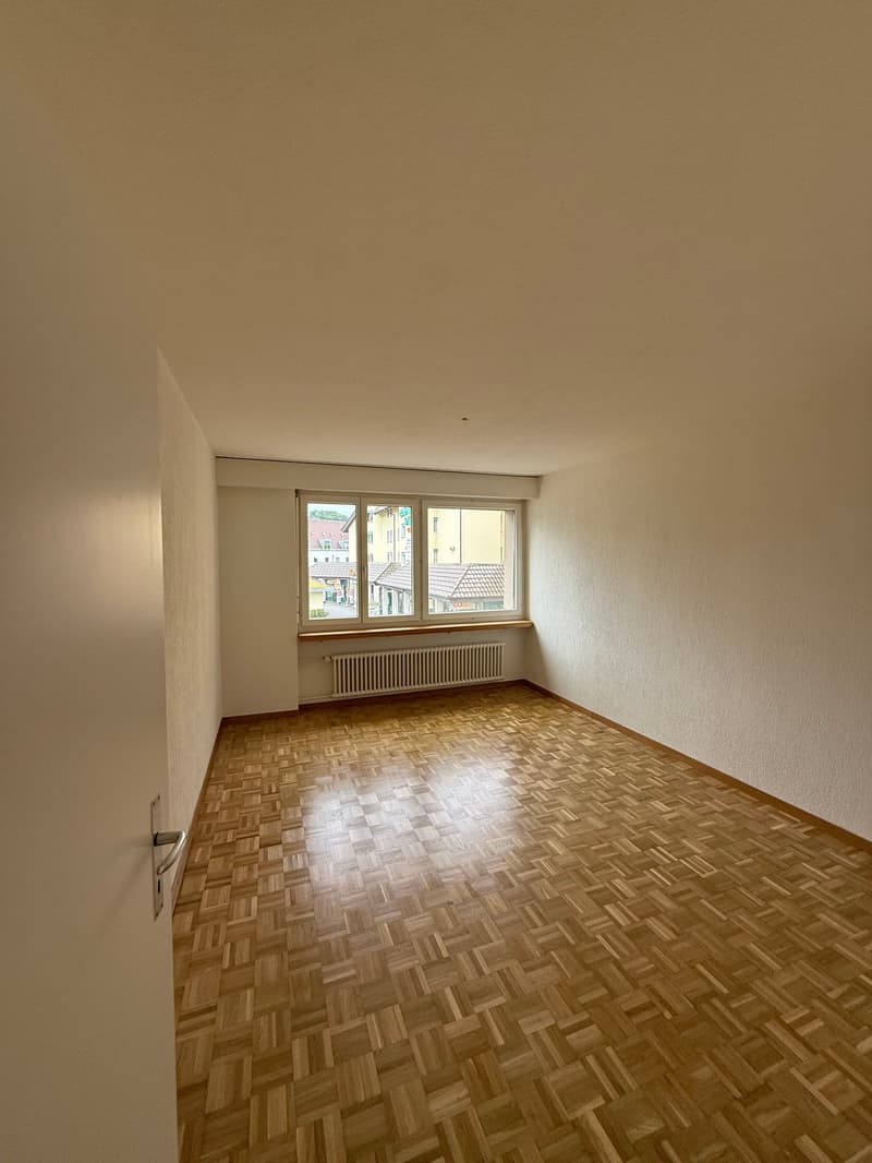 Appartamento luminoso 3.5 locali con balcone a Birmensdorf – disponibile immediatamente! (7)