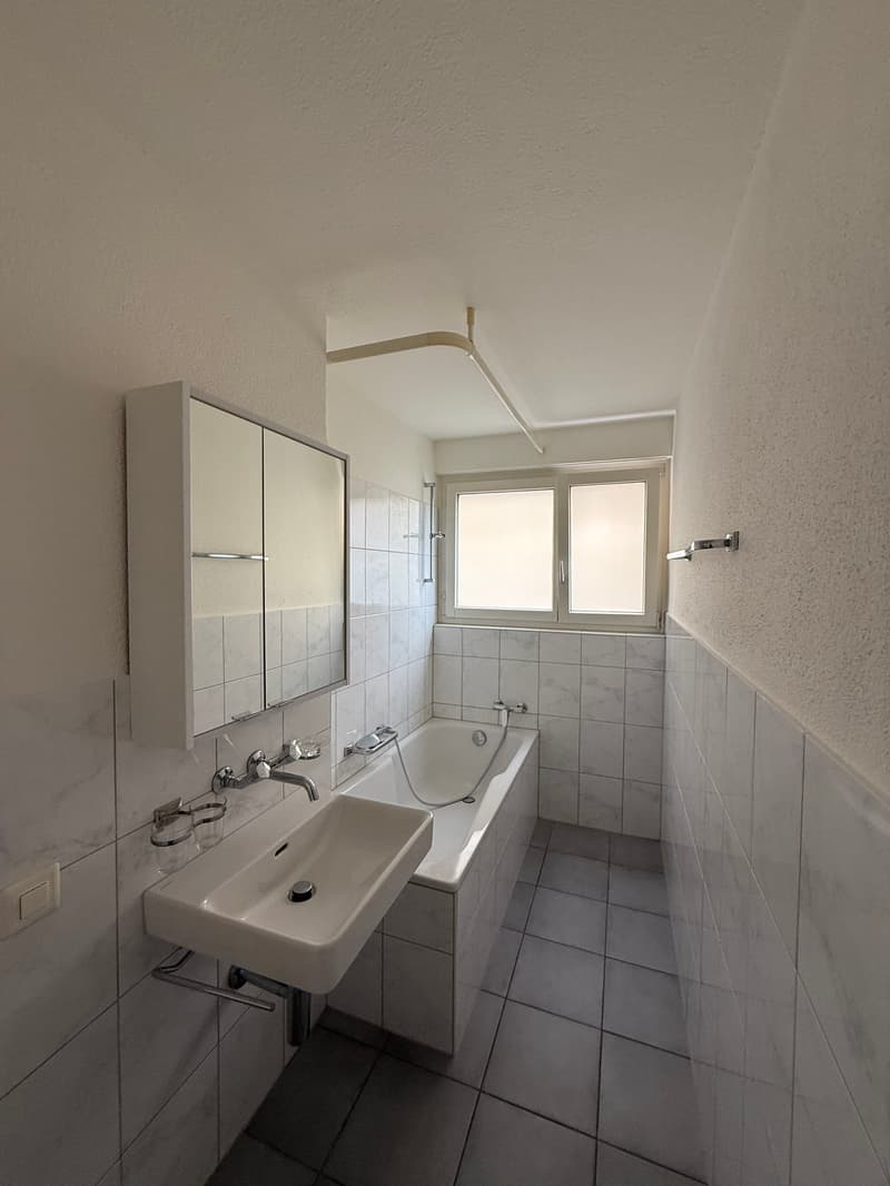 Appartamento luminoso 3.5 locali con balcone a Birmensdorf – disponibile immediatamente! (9)