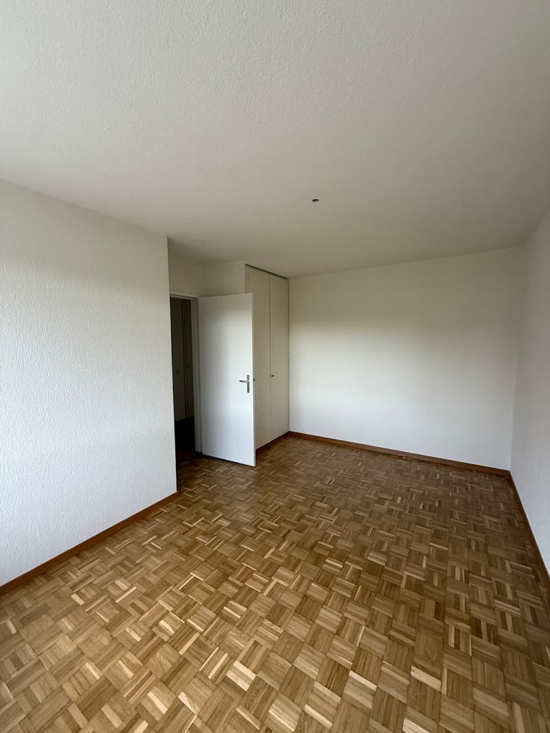 Appartamento luminoso 3.5 locali con balcone a Birmensdorf – disponibile immediatamente! (6)