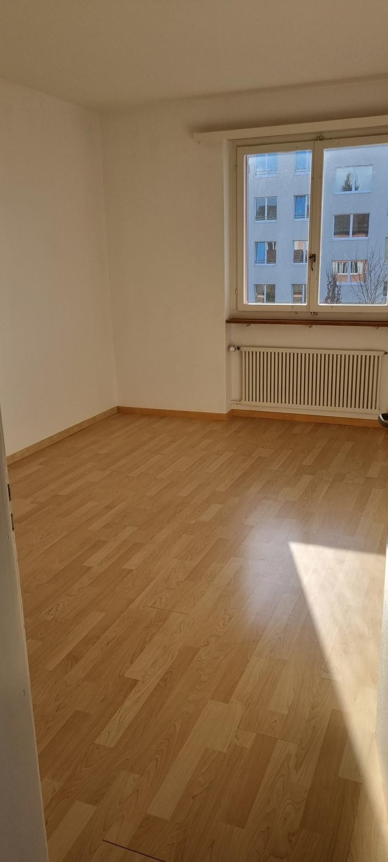 Gemütliche 2.5 Zimmerwohnung in Küsnacht Zürich-Goldküste (1)