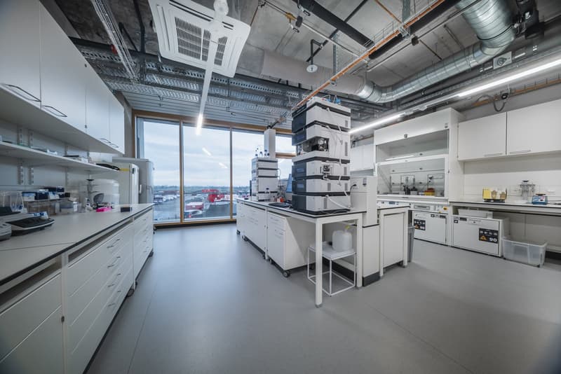 Moderne Labor- & Bürofläche im Main Campus Allschwil (11)