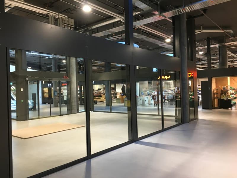 Spazio di locazione ideale nel centro commerciale Steinbock Chur (5)